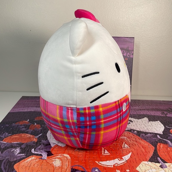 Squishmallows Plaid Preppy Hello Kitty - Picture 2 of 7